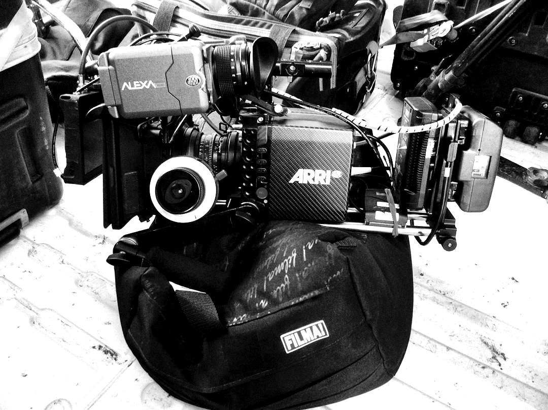 camera saddle bag